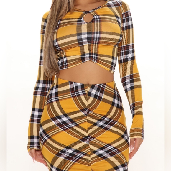 Plaid Skirt set - Picture 3 of 6